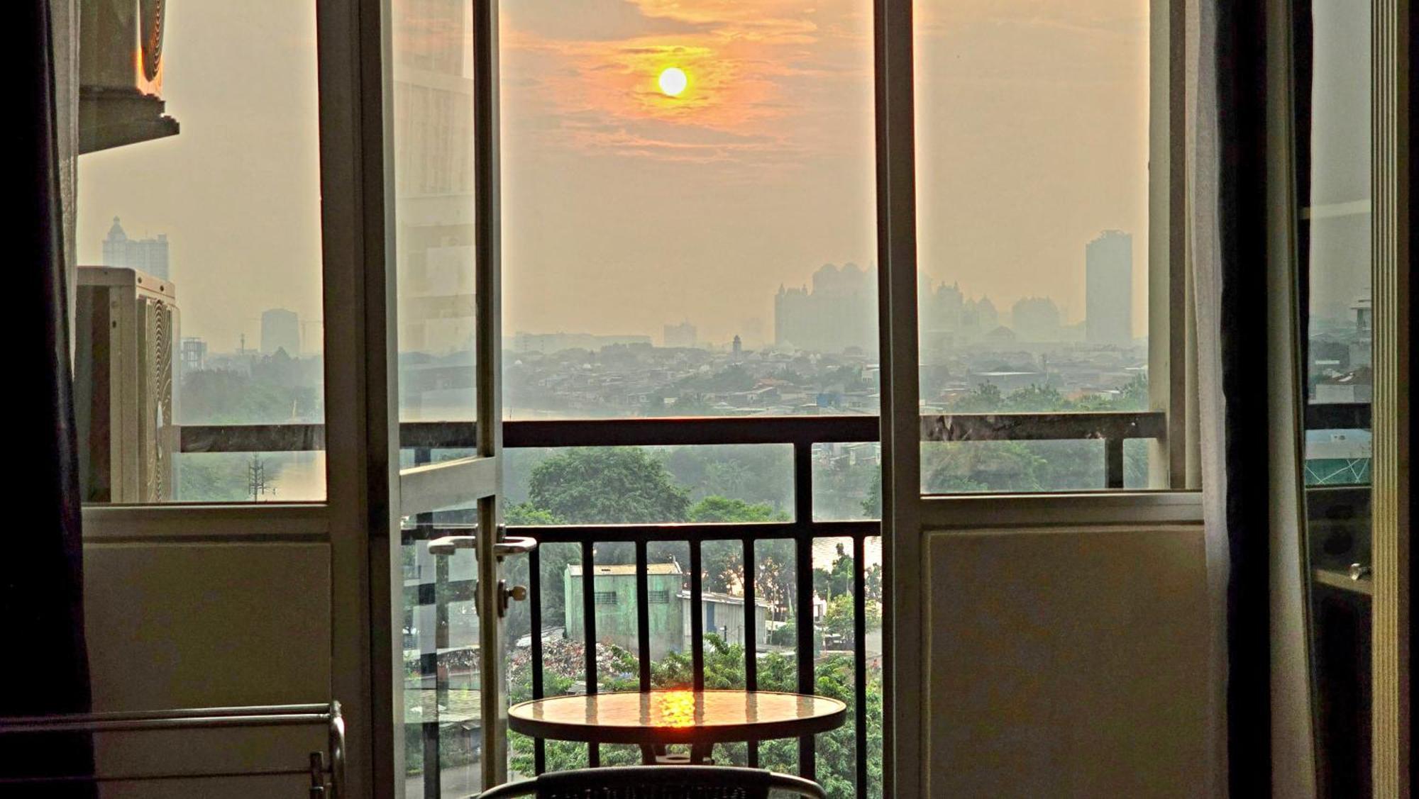 Amazing View Apartment At Kemayoran Jiexpo -Min Stay 3 Nights- Джакарта Екстериор снимка